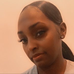 Meet your Posher, Antoinette